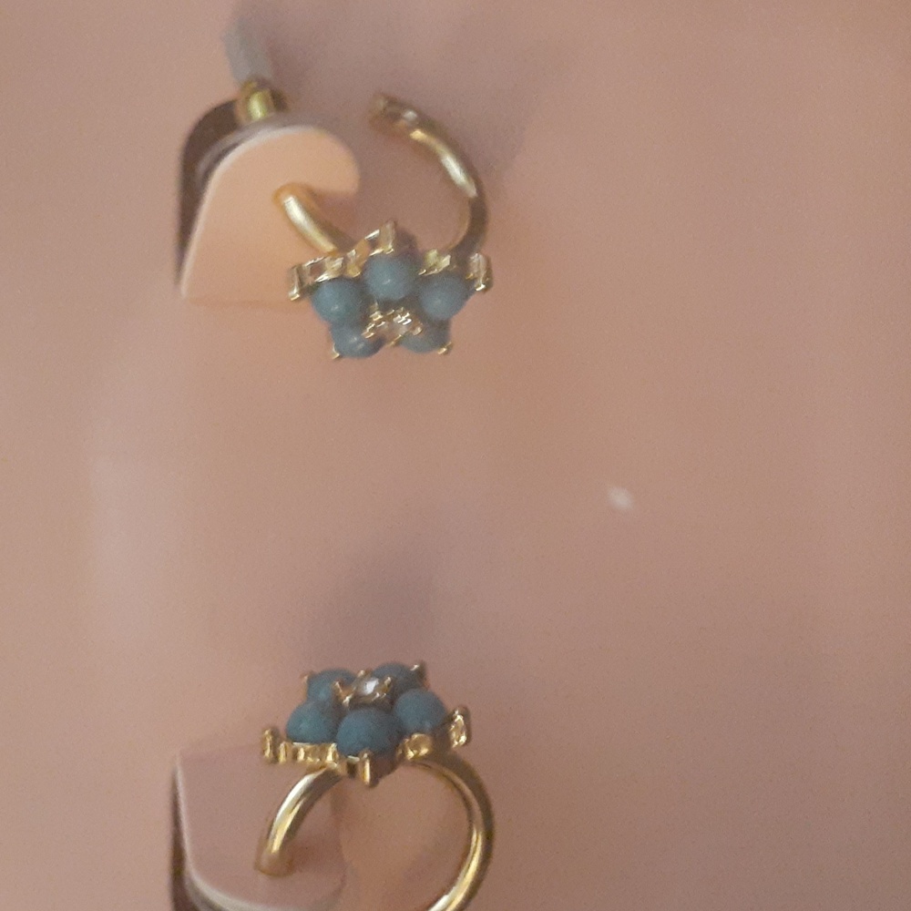 JUICY COUTURE 3 SETS OF EARRINGS - Picture 5 of 6